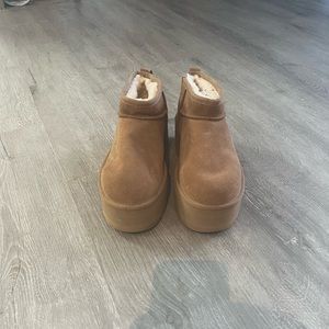 AUTHENTIC UGGS! Ultra mini platform! $140